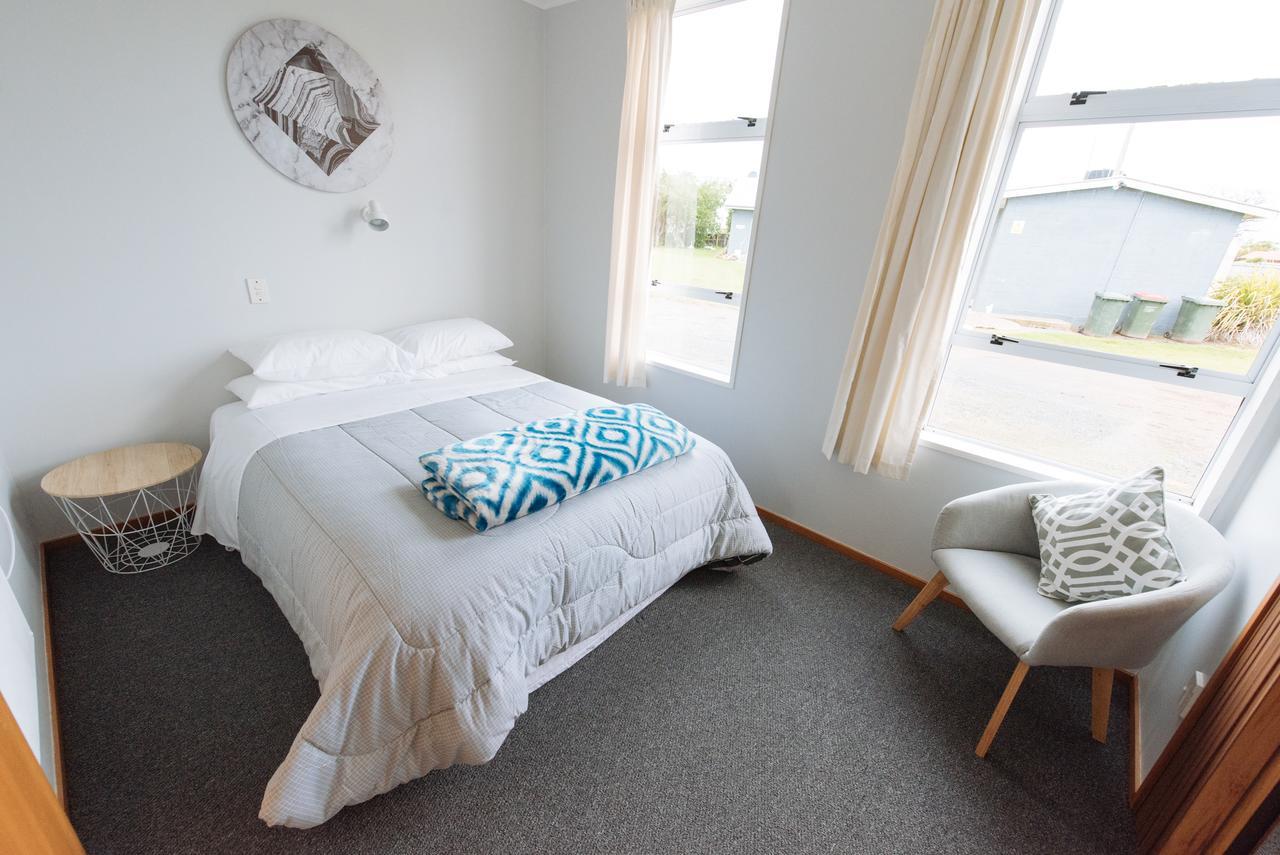 Kowhai Flat Pounawea Extérieur photo