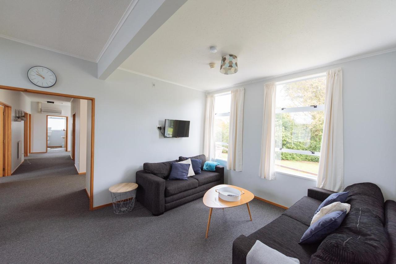 Kowhai Flat Pounawea Extérieur photo