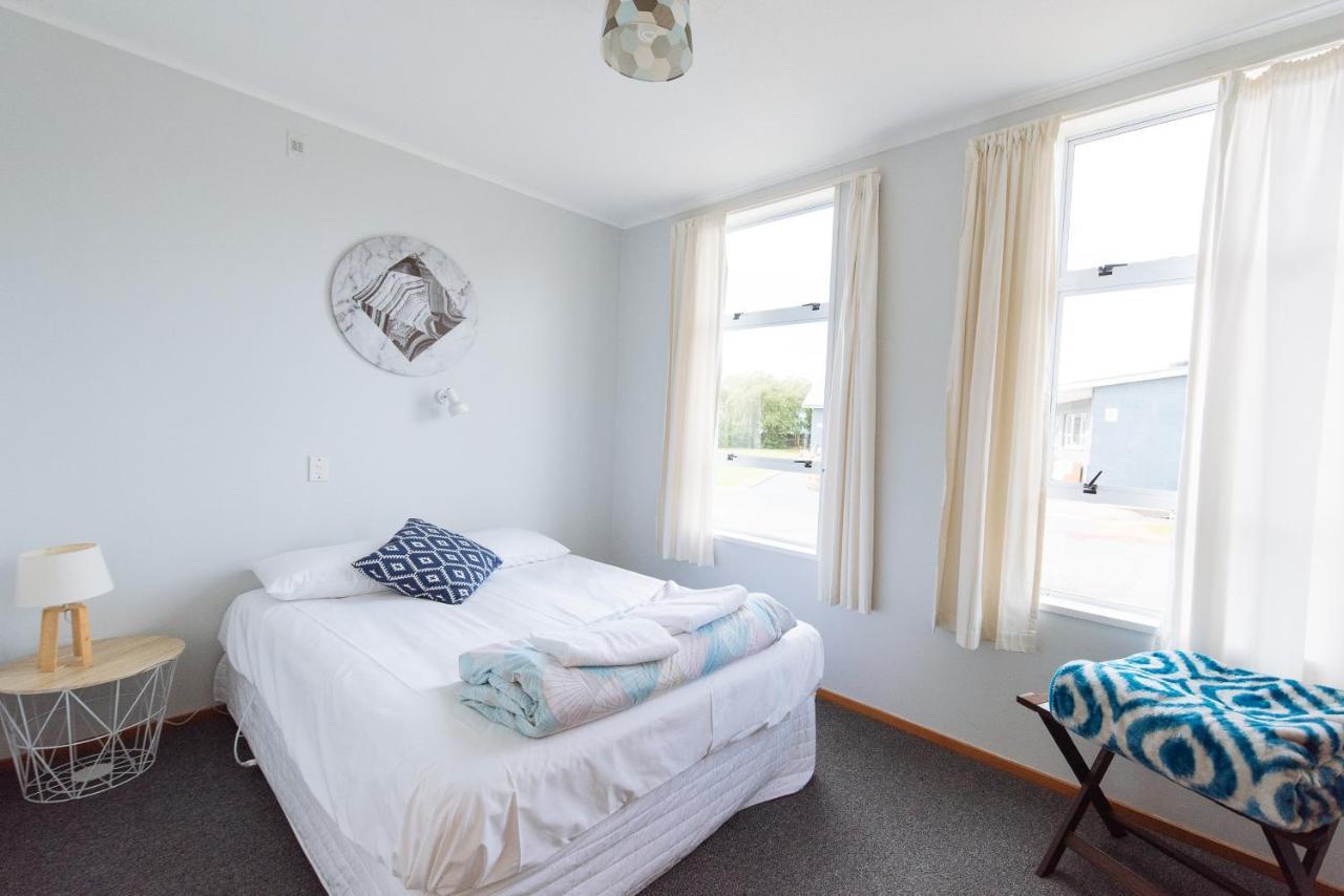 Kowhai Flat Pounawea Extérieur photo